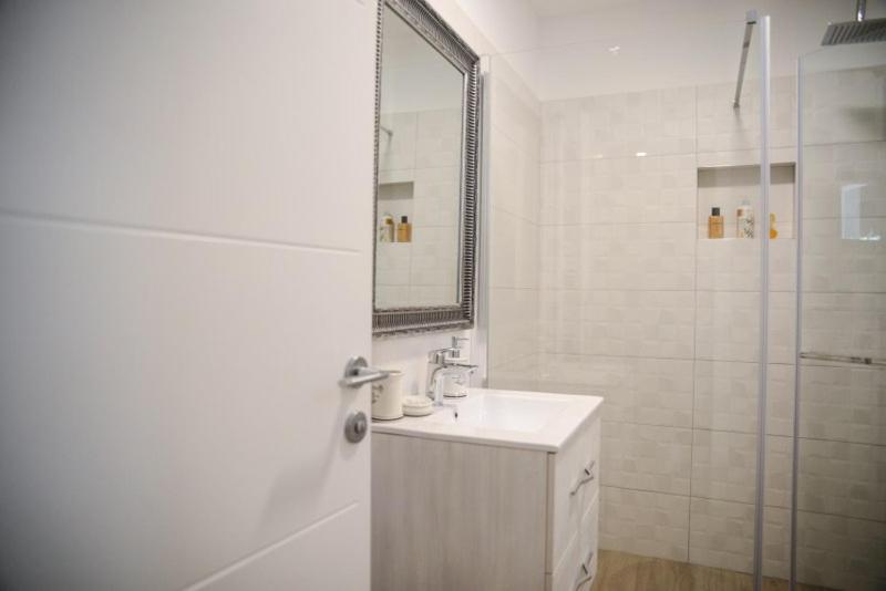 רוביני Modern Getaway Studio For Two מראה חיצוני תמונה